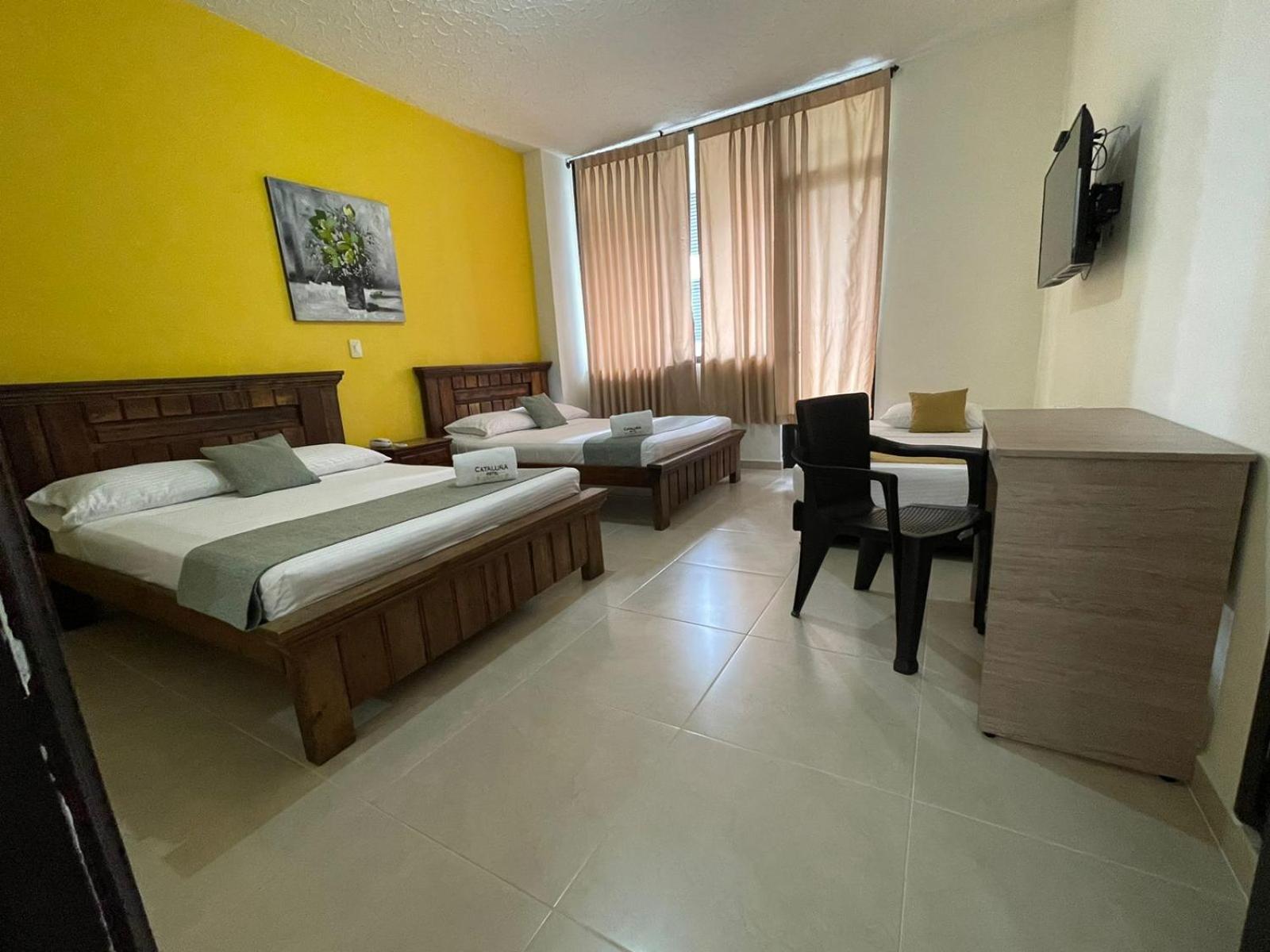 Hotel Cataluna - Soluciones Hoteleras Pereira Ngoại thất bức ảnh