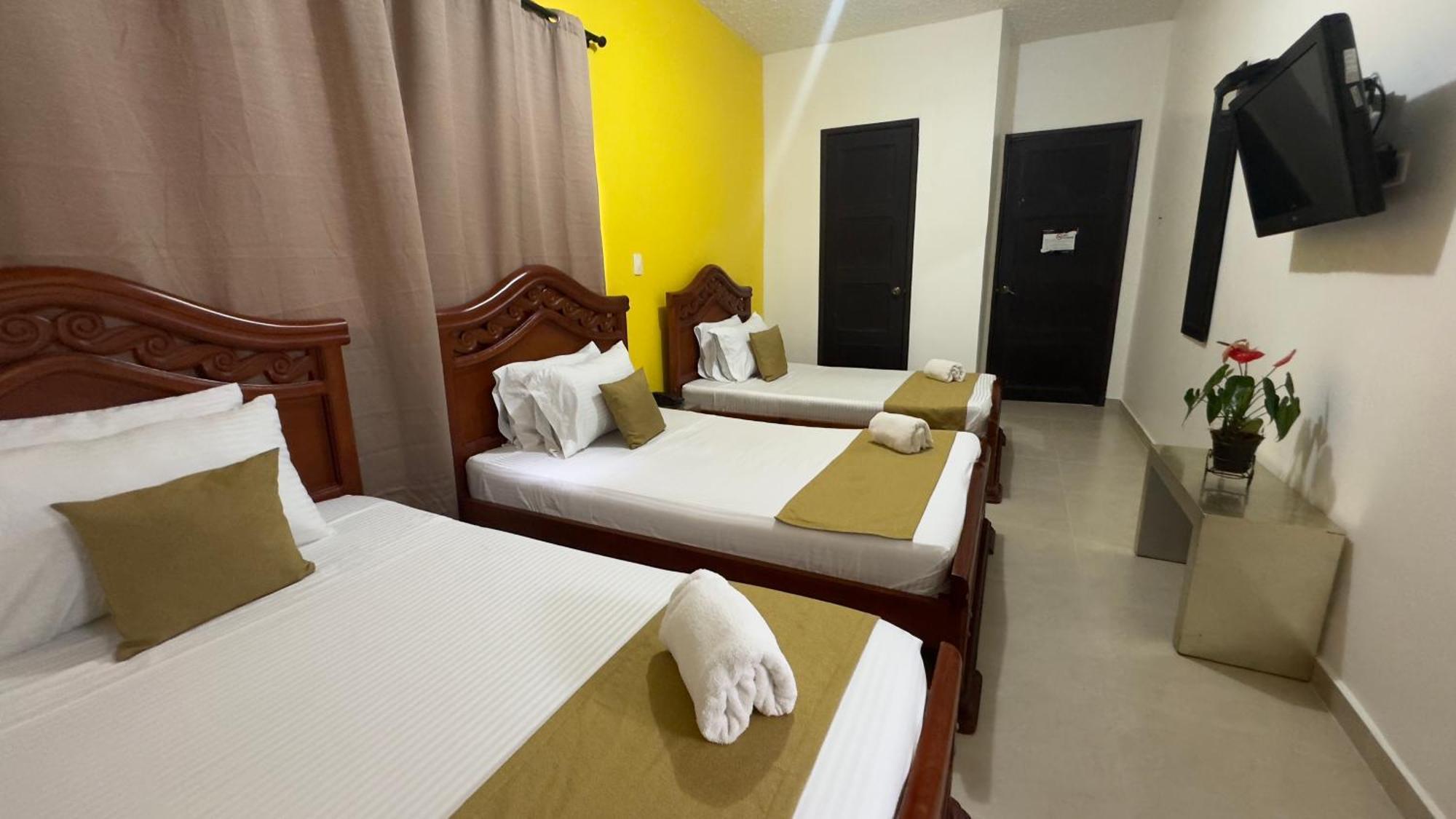 Hotel Cataluna - Soluciones Hoteleras Pereira Ngoại thất bức ảnh